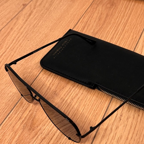 Mirror effect sunglasses - Picture 2 of 4